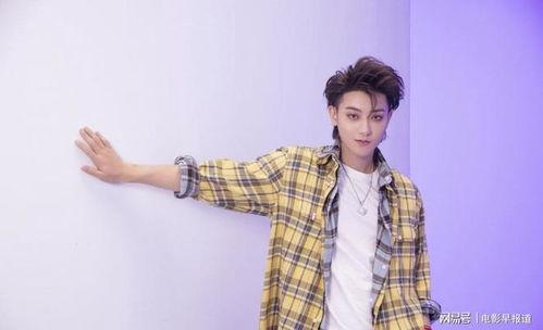 黄子韬娱乐吃瓜